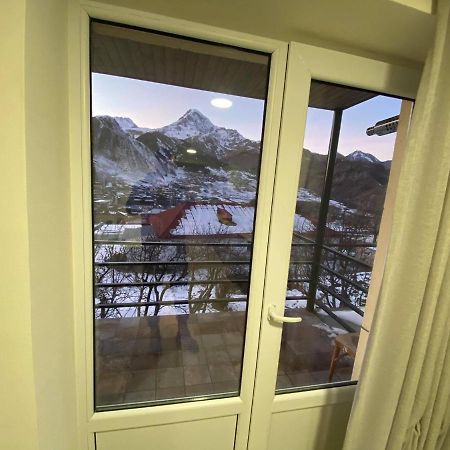 Kazbegi Apartment Esterno foto