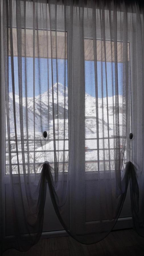 Kazbegi Apartment Esterno foto