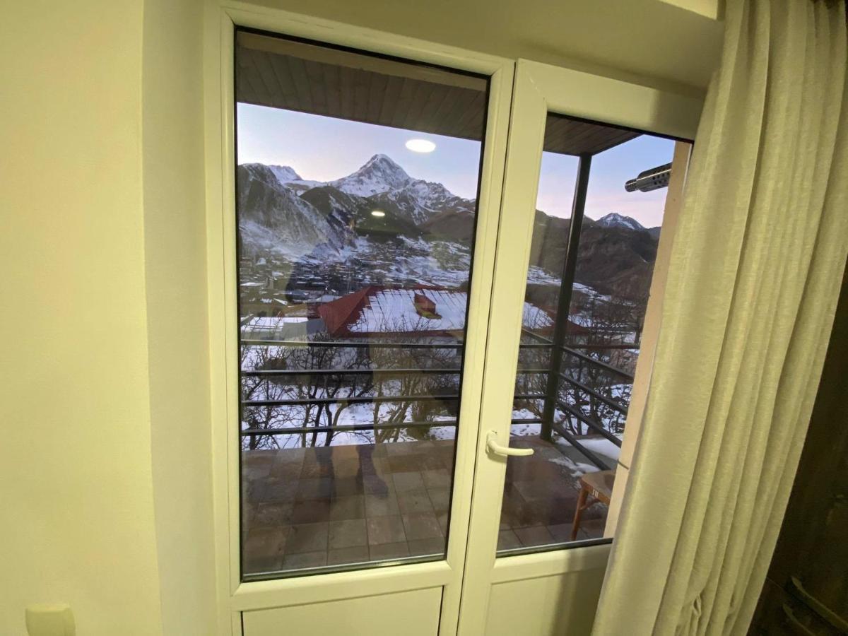 Kazbegi Apartment Esterno foto