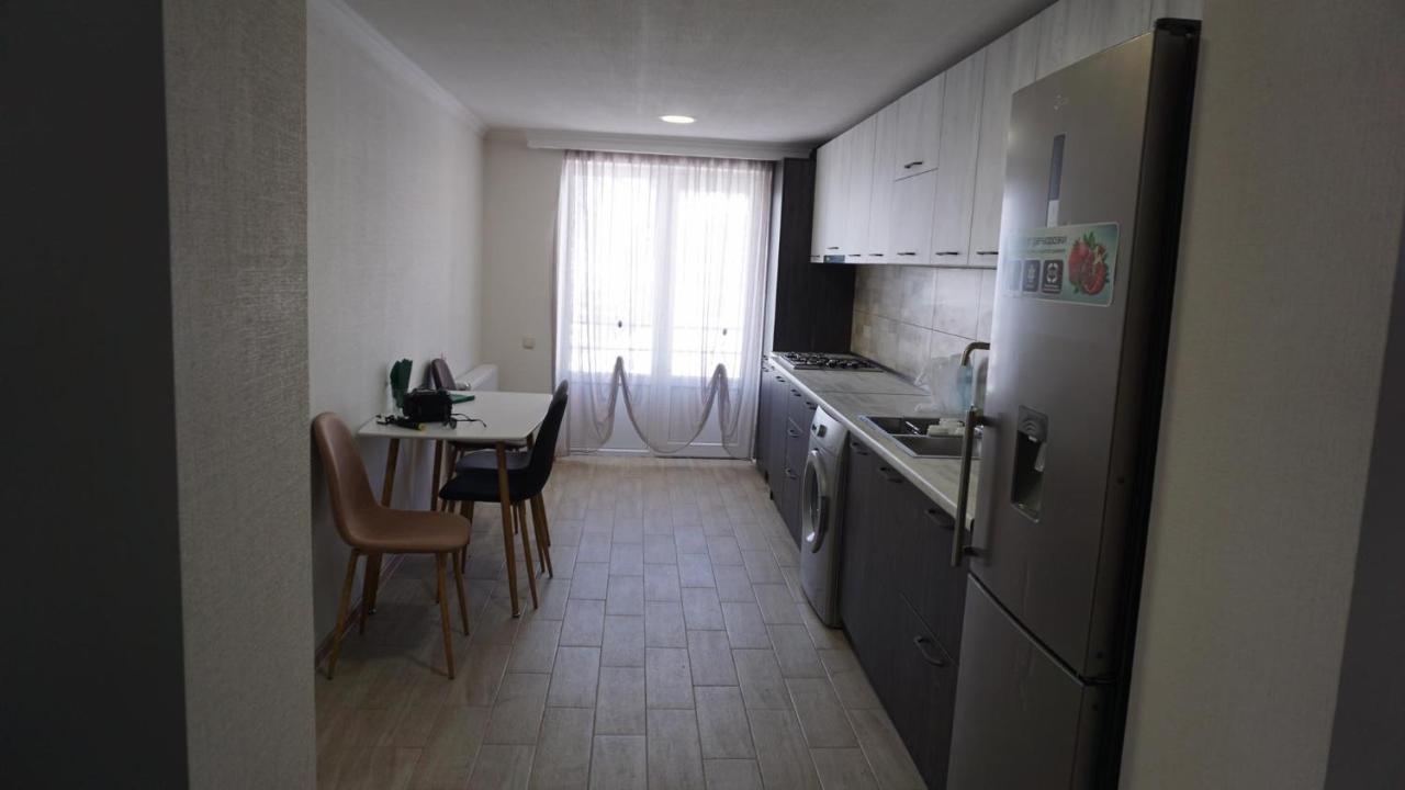 Kazbegi Apartment Esterno foto